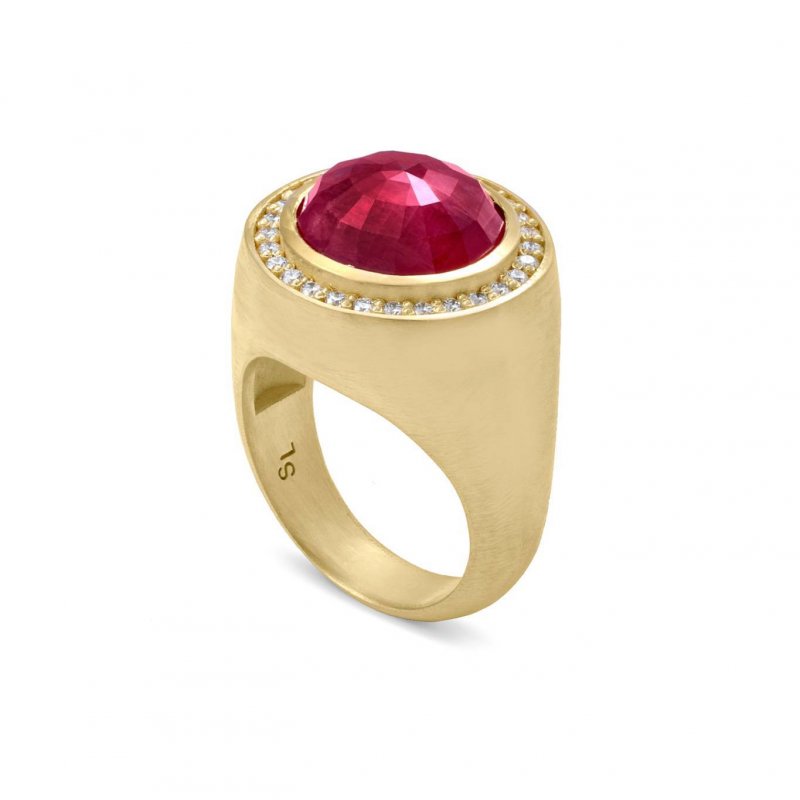 خاتم Round Ruby and Diamond Signet من تعاون ساندي ليونغ وجيمفيلدز  