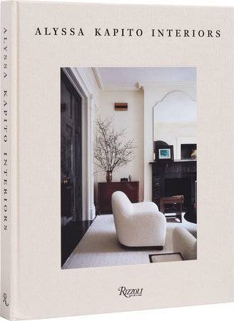كتاب Alyssa Kapito: Interiors بقلم أليسا كابيتو

متوفّر على موقع Rizzoliusa.com

معروفة بمقاربتها العصريّة للأناقة الكلاسيكيّة، تسلّط أليسا كابيتو الضوء في هذا الكتاب على مشاريعها السكنيّة الأكثر استثنائيّة وتتشارك من خلاله فلسفتها الخاصّة عن التصميم. ومن خلال صفحاته، نرى كيف تمتزج تصاميم عصريّة مع تدرّجات بيجيّة دافئة وتشكيلة من المواد الطبيعيّة المتداخلة مع أعمال فنيّة جريئة – فتقدّم مصادر إلهام لامتناهية لمحبّي التصميم الداخليّ.