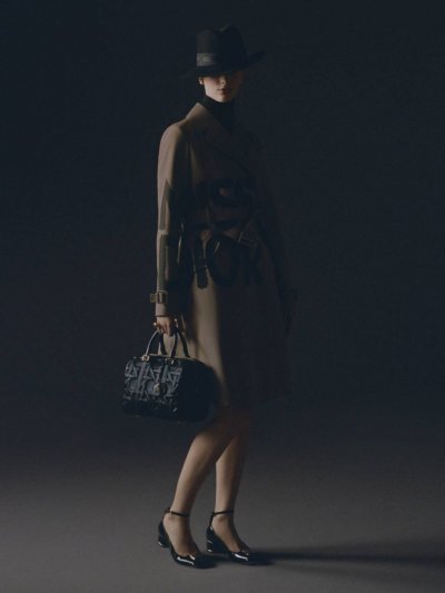 Redefined Elegance with the Dior Groove Bag
