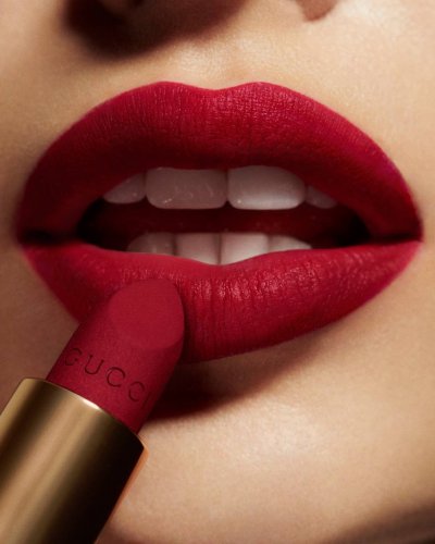 Red Power – Glamorous Lipsticks for a Bold, Timeless Look