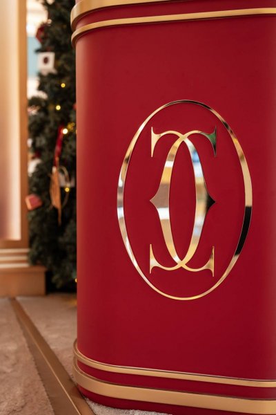 Cartier Counts a Winter Tale in the Heart of Dubai Mall
