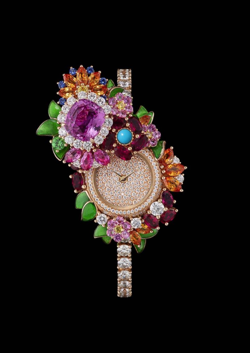 ساعة من مجموعة Les Jardins de la Couture للمجوهرات الراقية من ديور