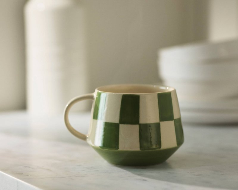 كوب من علامة Anthropologie 