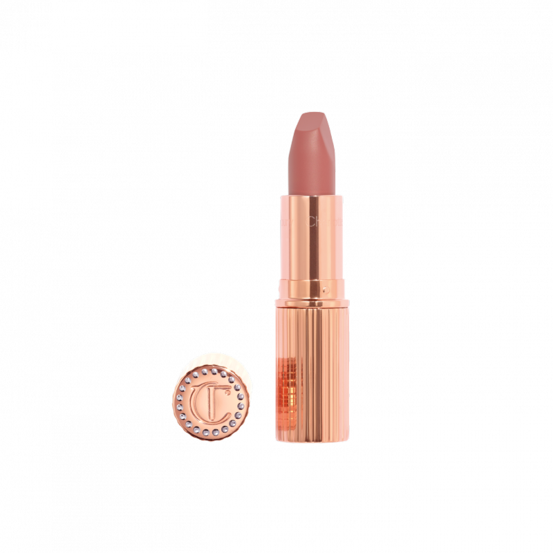 مستحضر Matte Revolution lipstick بلون Pillow Talk من شارلوت تيلبوري
