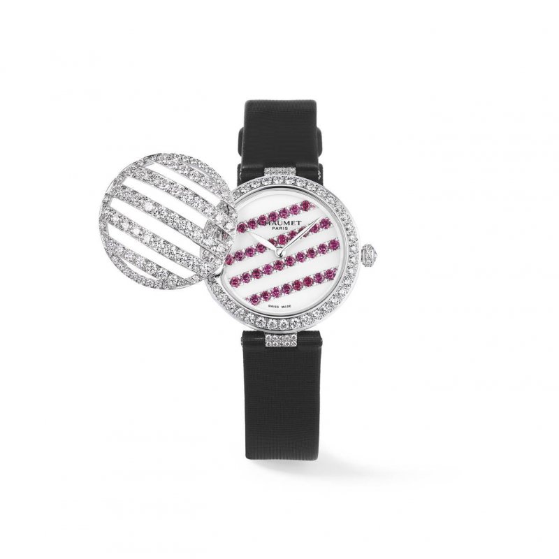 ساعة من مجموعة Chaumet En Scène للمجوهرات الراقية من شوميه