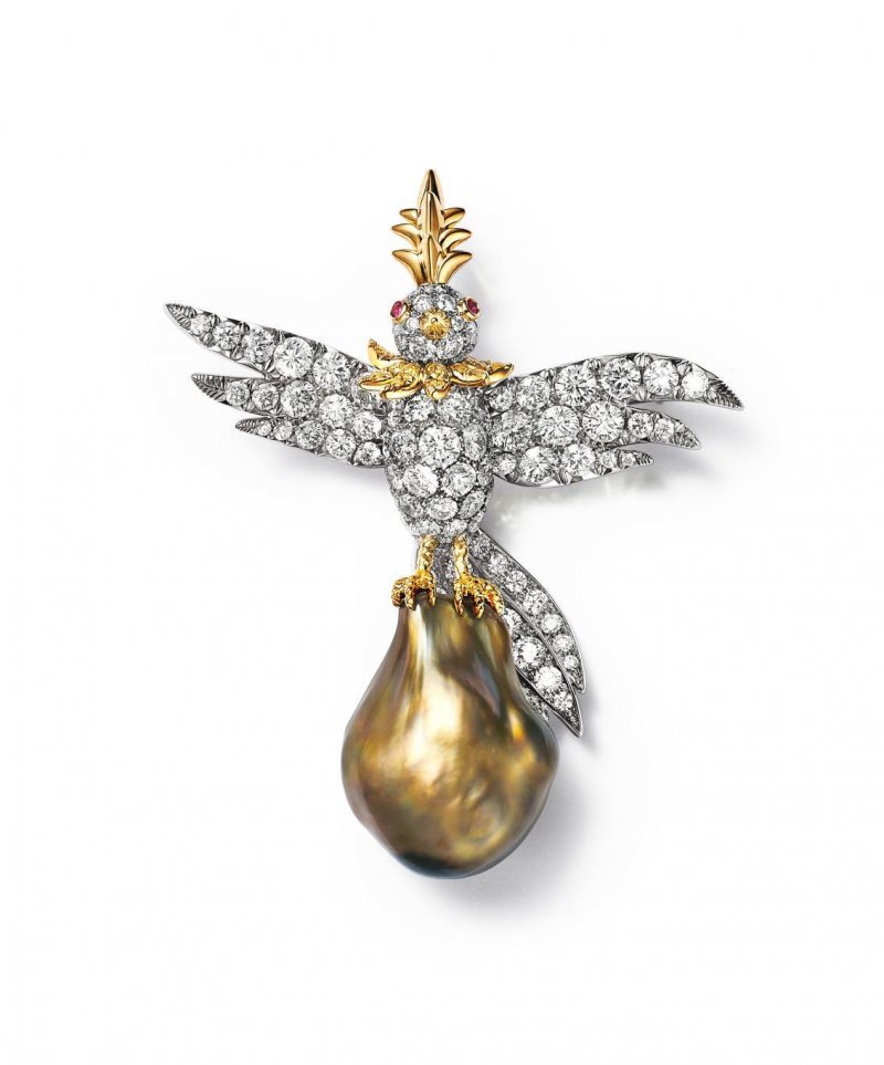 بروش Bird on a Pearl الراقي من تيفاني أند كو 