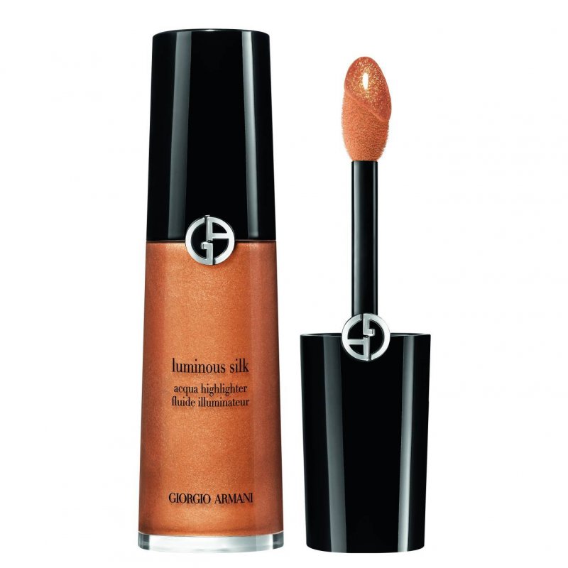 مستحضر Luminous Silk Acqua Highlighter من جورجيو أرماني 