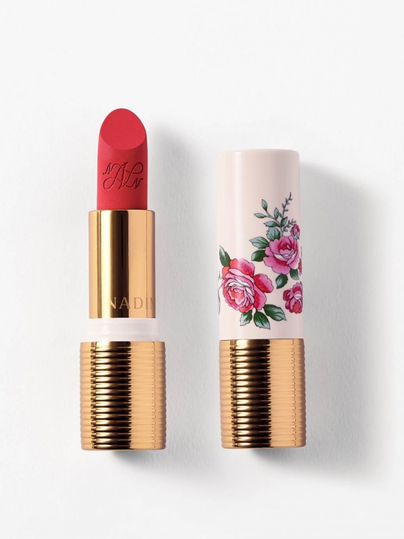 مستحضر الشفاه Velvet Couture Matte Lipstick بلون Le Rouge من نادين نجيم بيوتي  