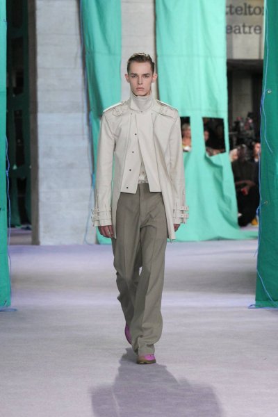 Burberry Spring-Summer 2025 Ready-To-Wear