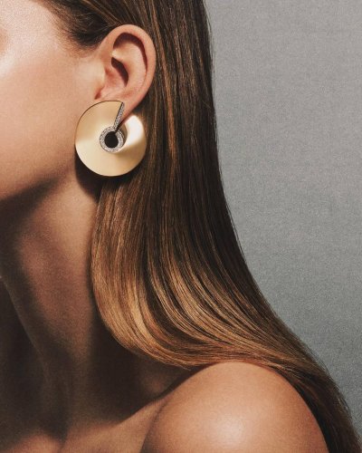 Eloquent Elegance: Bold Earrings that Scream Audacity
