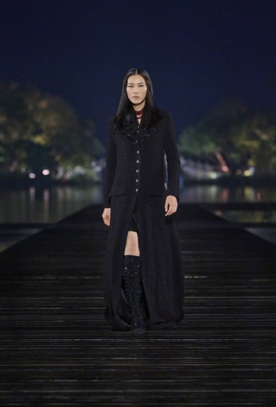 CHANEL Redefines Creativity with Its Métiers d’art Show