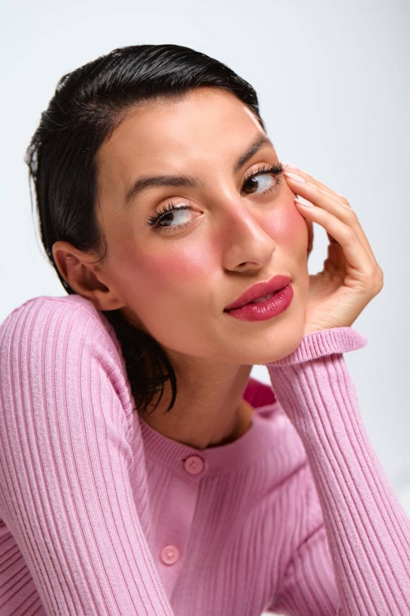 Love at First Swipe: Benefit Cosmetics’ Valentine’s Day Edit