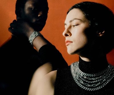 دار Hermès تعيد ابتكار أيقونتها مع مجموعة Chaîne d’Ancre الجديدة