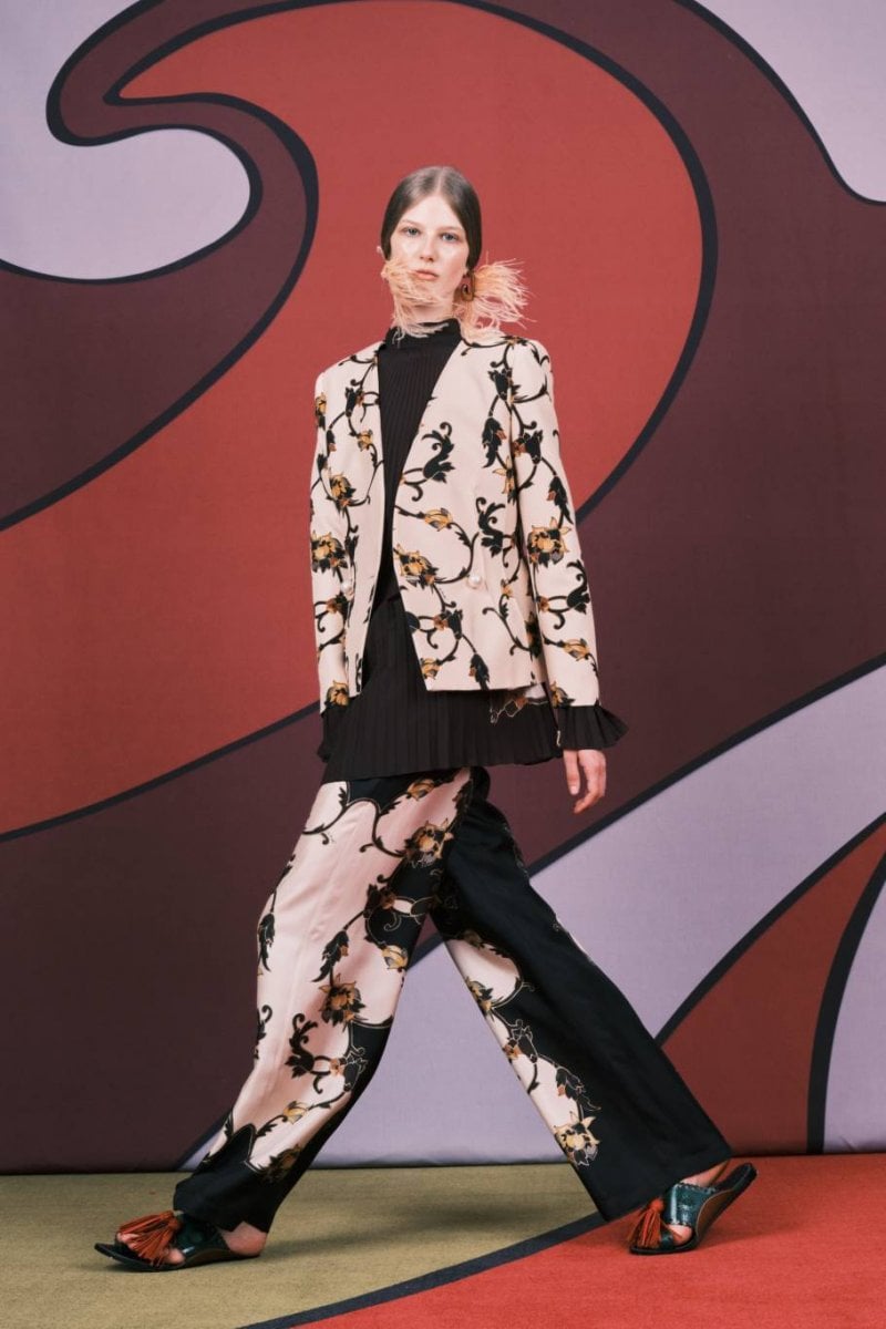 علامة La DoubleJ
