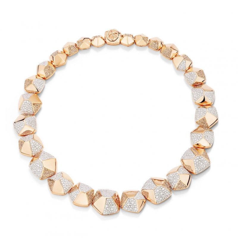 عقد Pentagoni الرّاقي من بوميلاتو 
