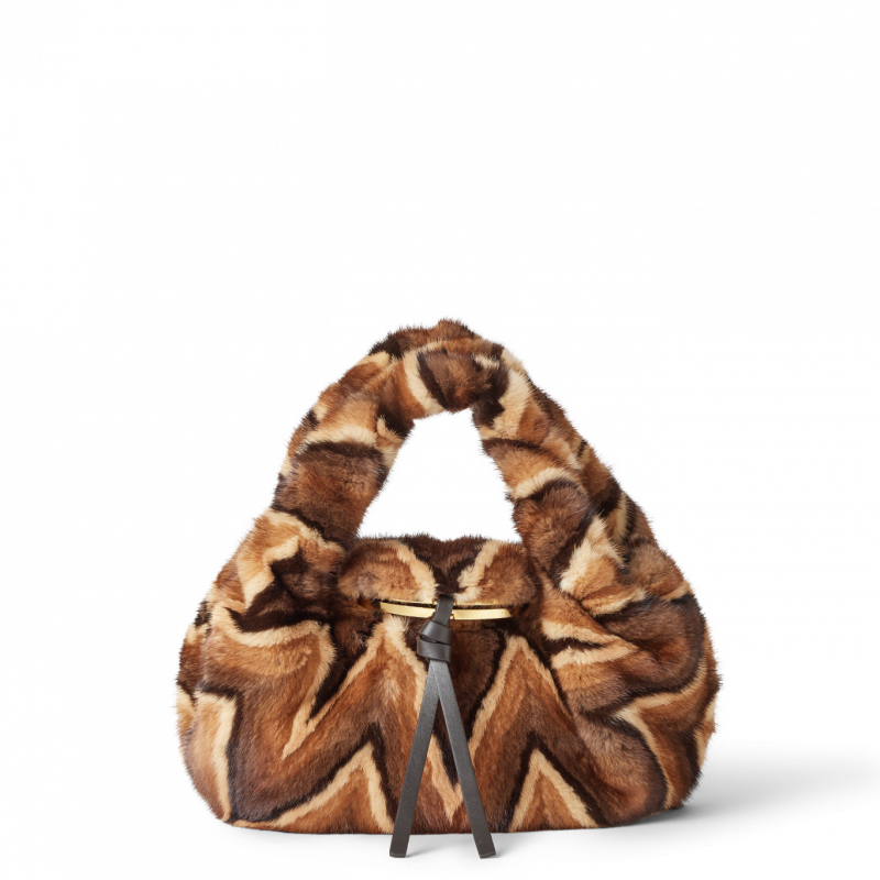 حقيبة Spy من فندي 
