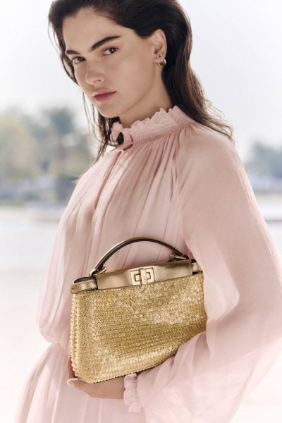 إشراقة مذهّبة