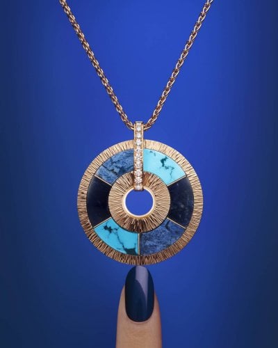 Piaget Paints Its World in Blue with “Possession Vibrant Palace”