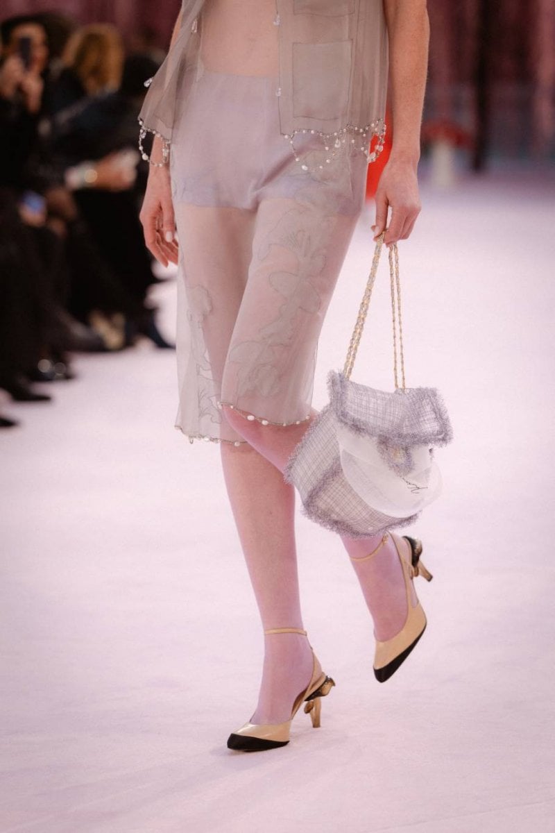 صورة الغلاف من شانيل CHANEL
