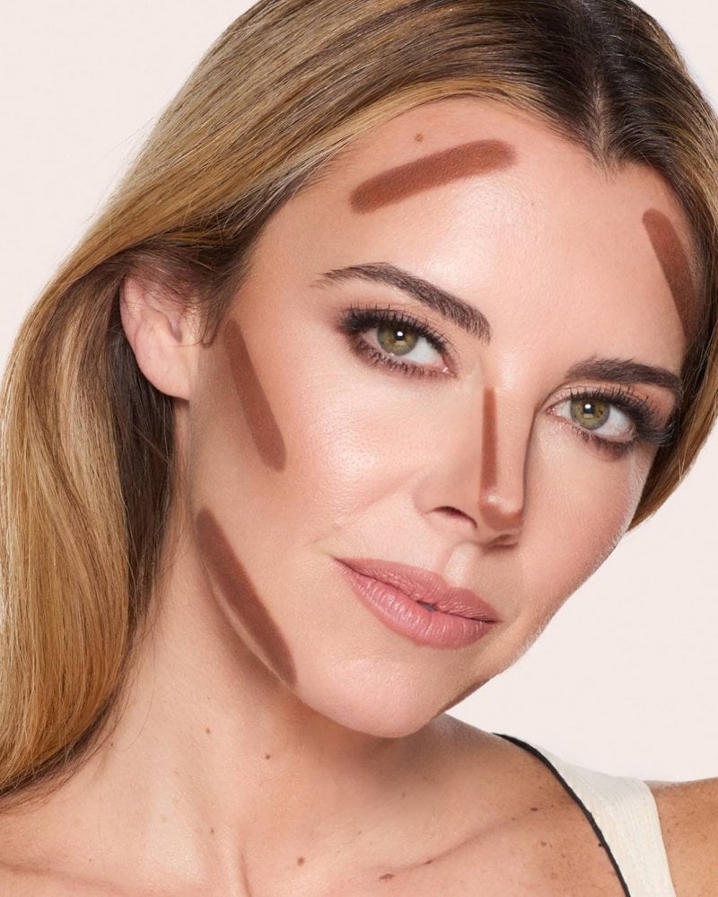 Glow vs. Shadow: Mastering the Art of Bronzer and Contour