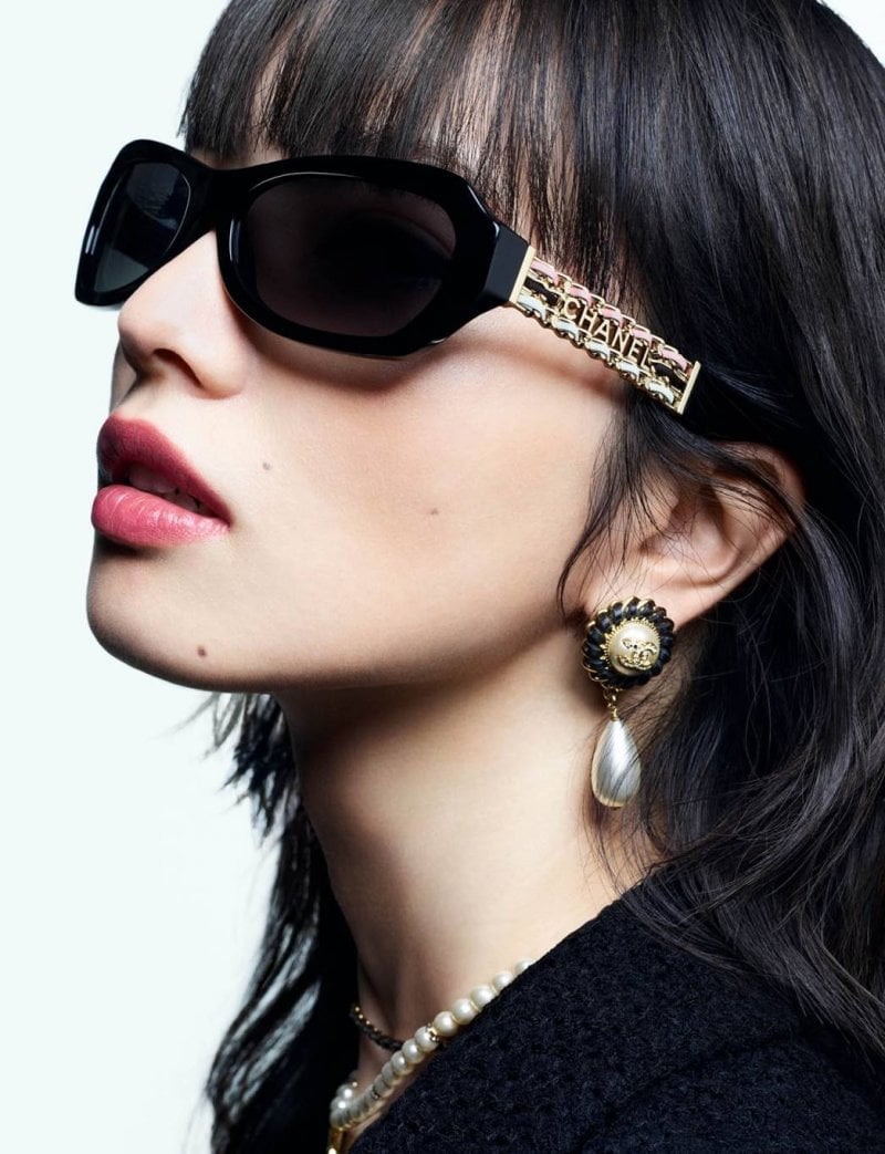 صورة الغلاف من شانيل CHANEL – بعدسة كريم سادلي