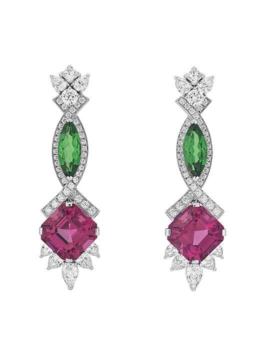 أقراط راقية من غوتشي 
