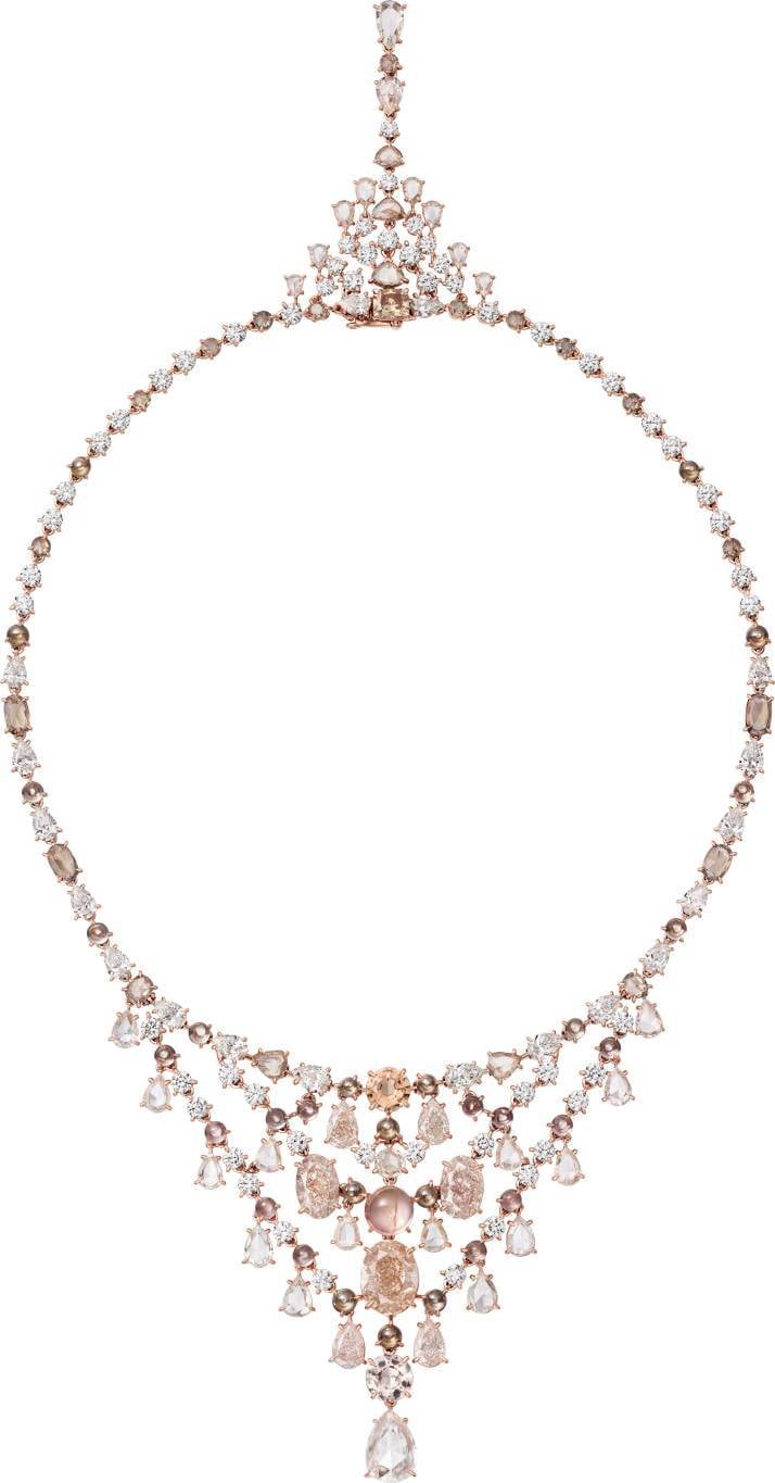 عقد Hyala من مجموعة En Equilibre للمجوهرات الراقية من كارتييه 
