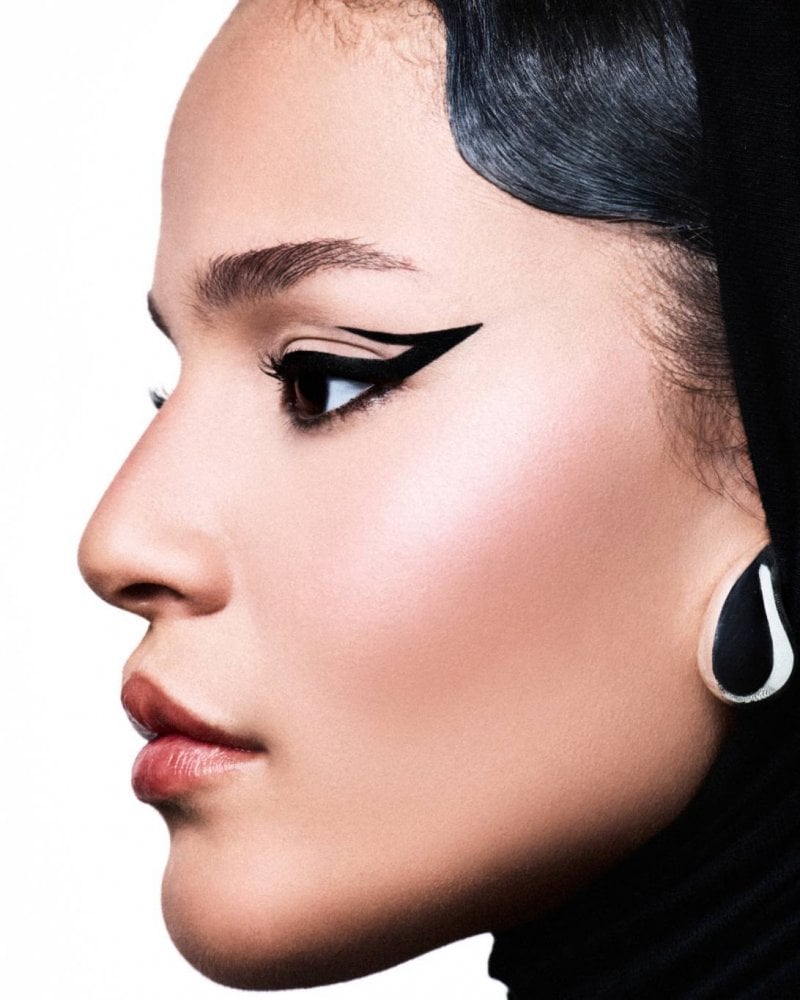 أستيري بيوتي
