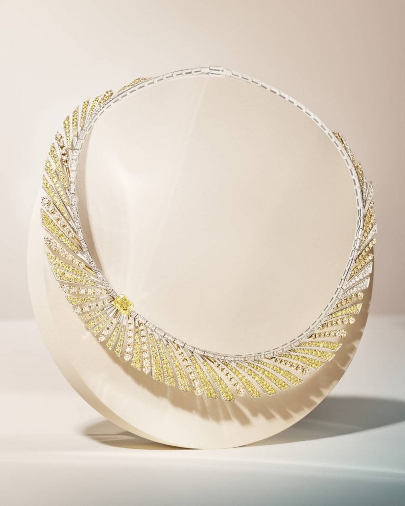 عقد من مجموعة Soleil D'Or Sunrise للمجوهرات الراقية من فريد 
