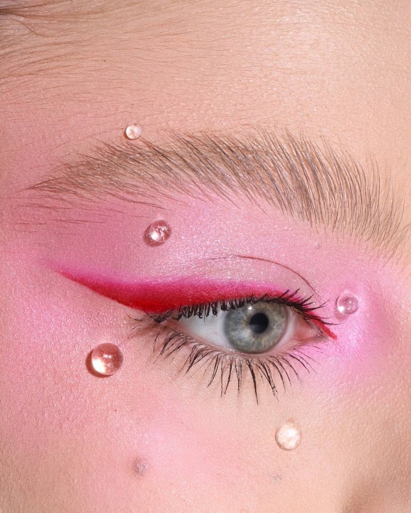 Audacity Meets Femininity in This Eye Look