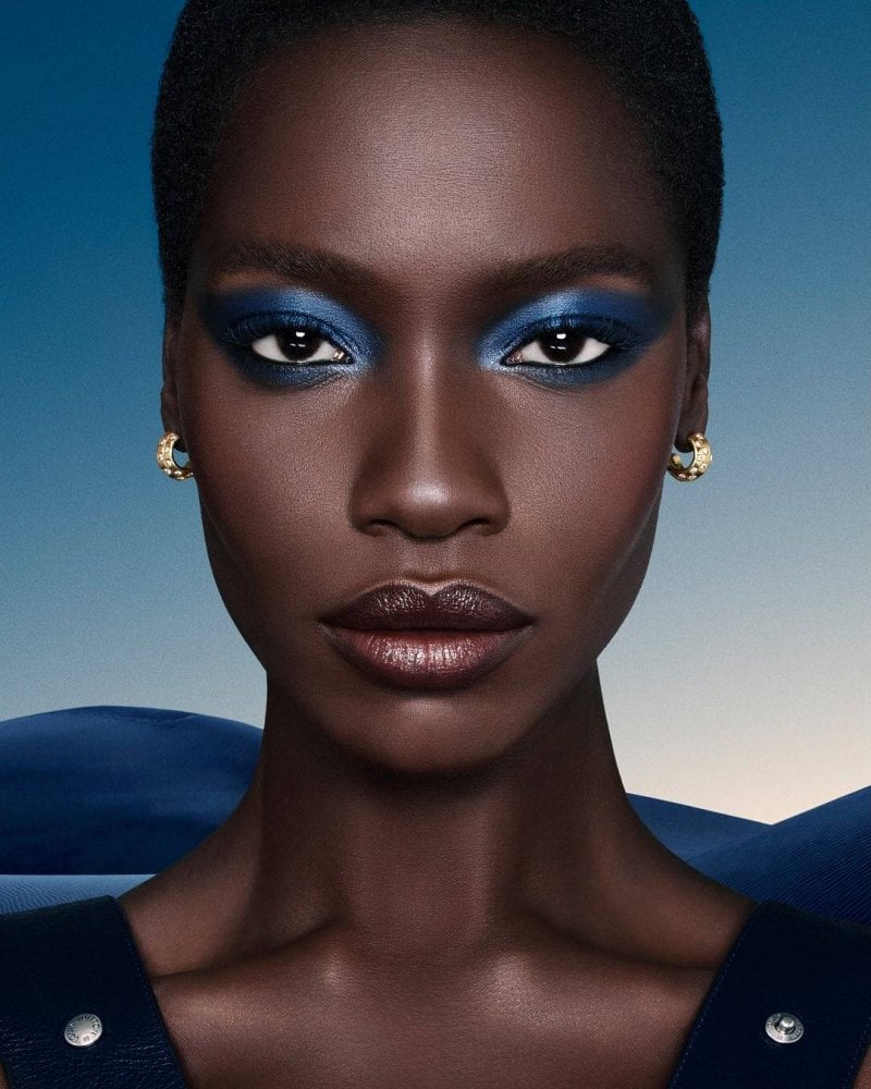 Explore Celestial Depths with this Mesmerizing Eye Look