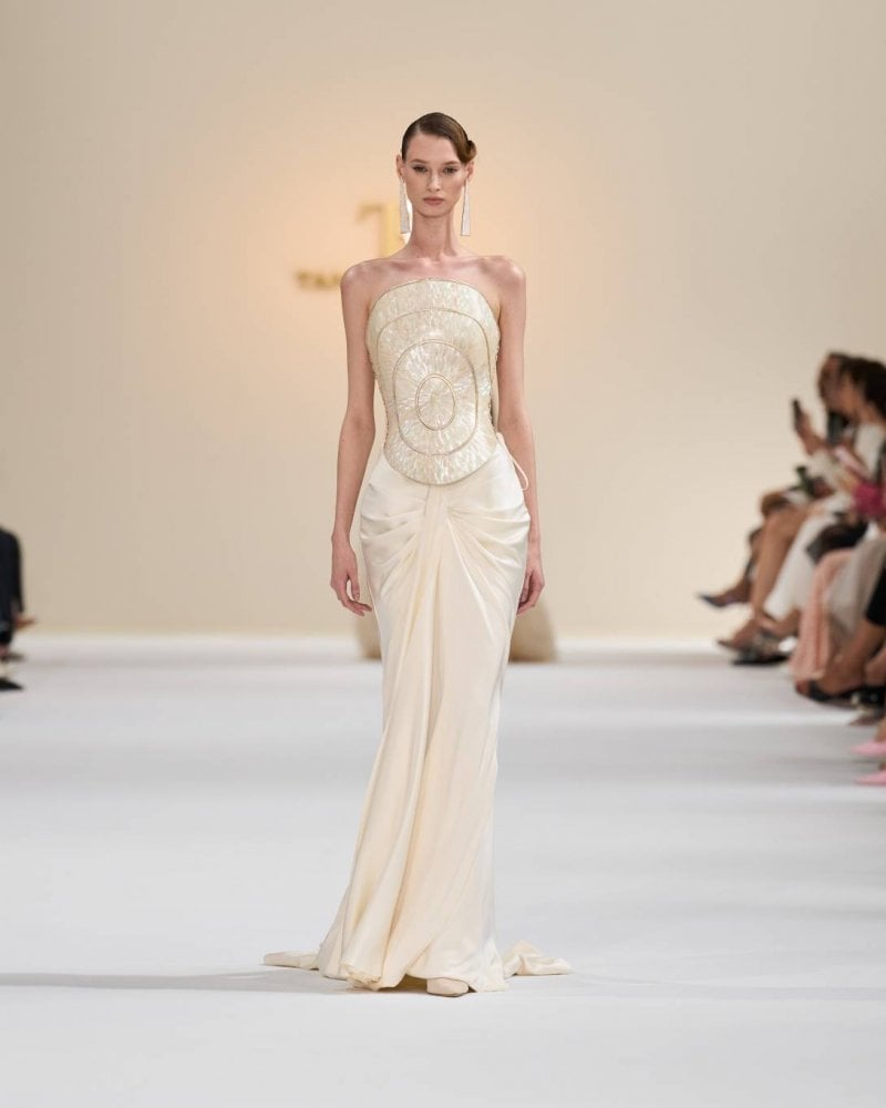 Ethereal Elegance: Tamara Ralph's Couture Symphony