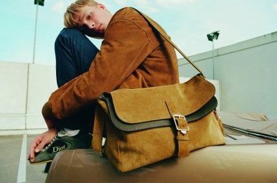 ديور تعيد ابتكار حذاء Roadie الرياضيّ لربيع 2027