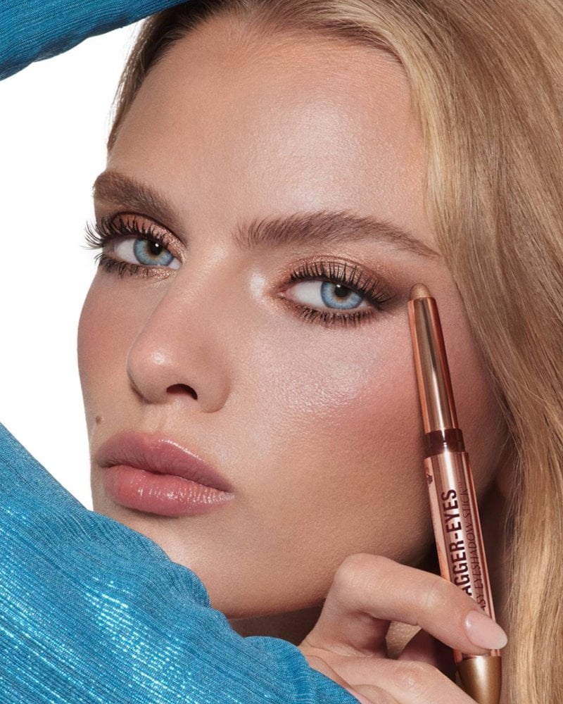 Golden Hour Glamour: How to Master the Sunset Makeup Look