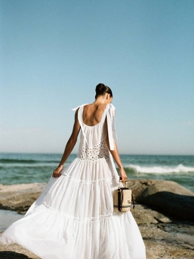 Woven Elegance: The Timeless Fabrics Behind Summer’s Most Iconic Bags