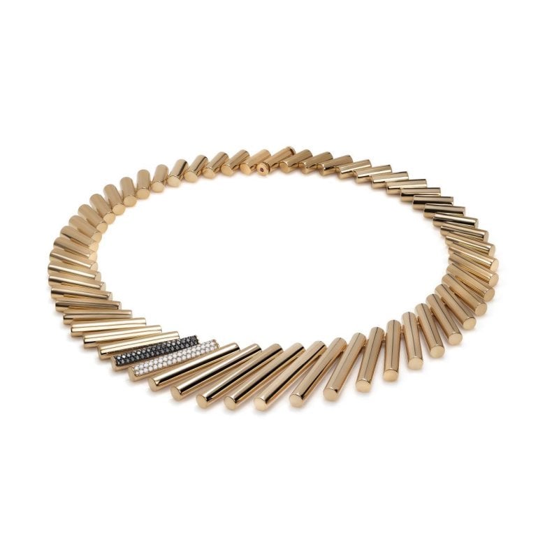 عقد Domino من روبيرتو كوين
