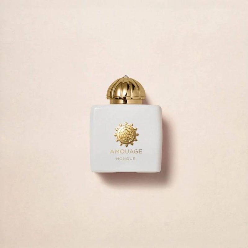 عطر Honour Woman من أمواج هو عطر زفاف فاخر وفخم.