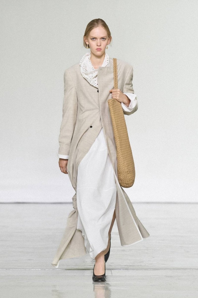 Bottega Veneta Summer 2027: The Art of Lightness