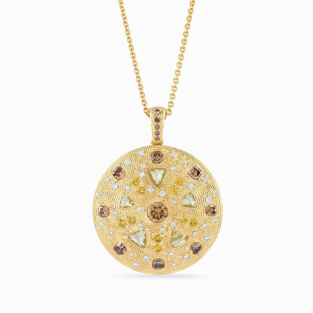 دي بيرز لندن تكشف في باريس عن مجموعتين جديدتين من المجوهرات الراقية