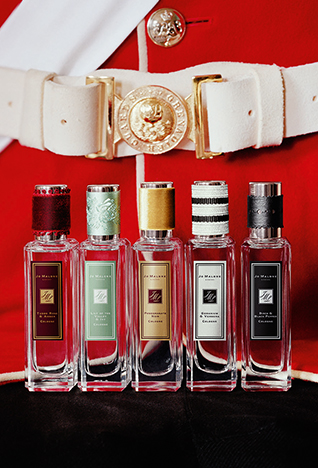 <strong>فساتين بوهيميّة من العشرينيّات </strong><br />
<br />
جيني بيكهام