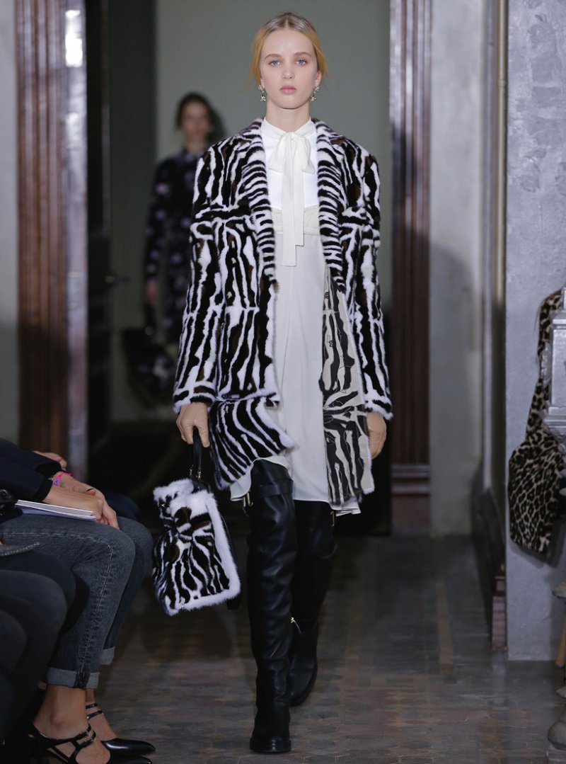 علامة Baby Dior