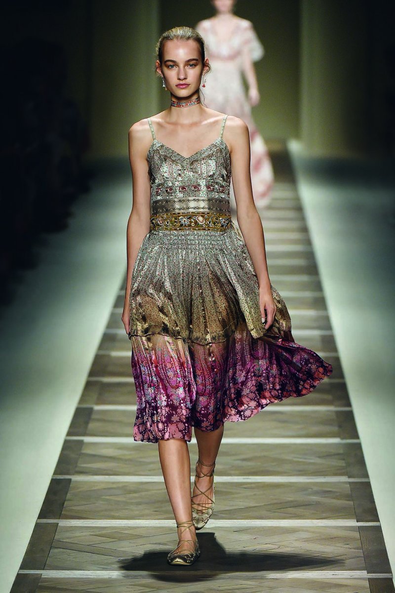 سوار من لانفان<br />
&nbsp;