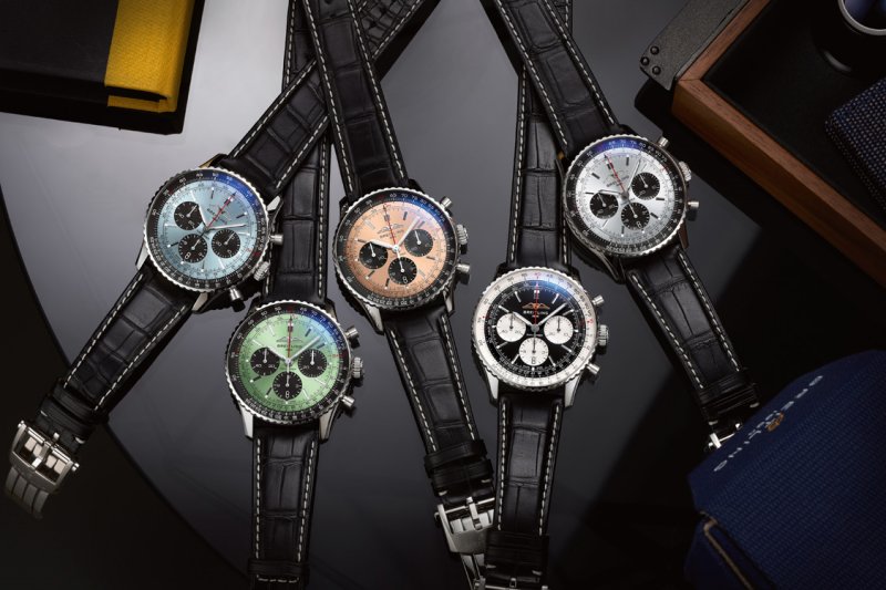 بريتلينغ تحتفل بعيد Navitimer السبعين بألوان جريئة وأسلوب محدّث
