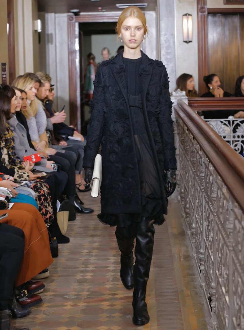 <strong>كارتييه</strong>، أزرار أكمام Trinity de Cartier<br />
&nbsp;