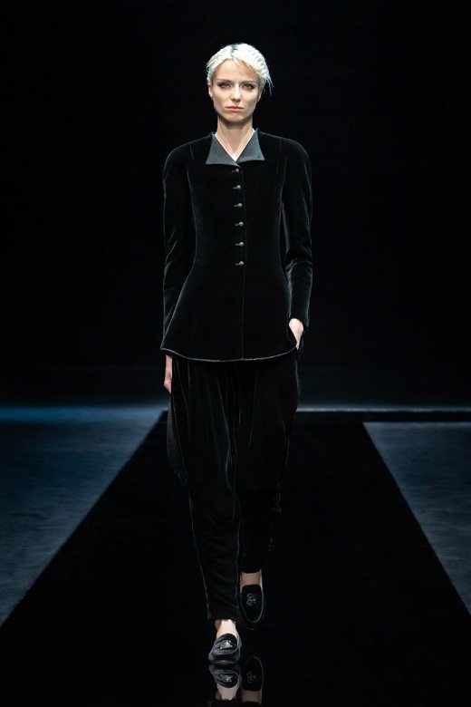 A Tour on Giorgio Armani’s Fall/Winter 21-22 Collections
