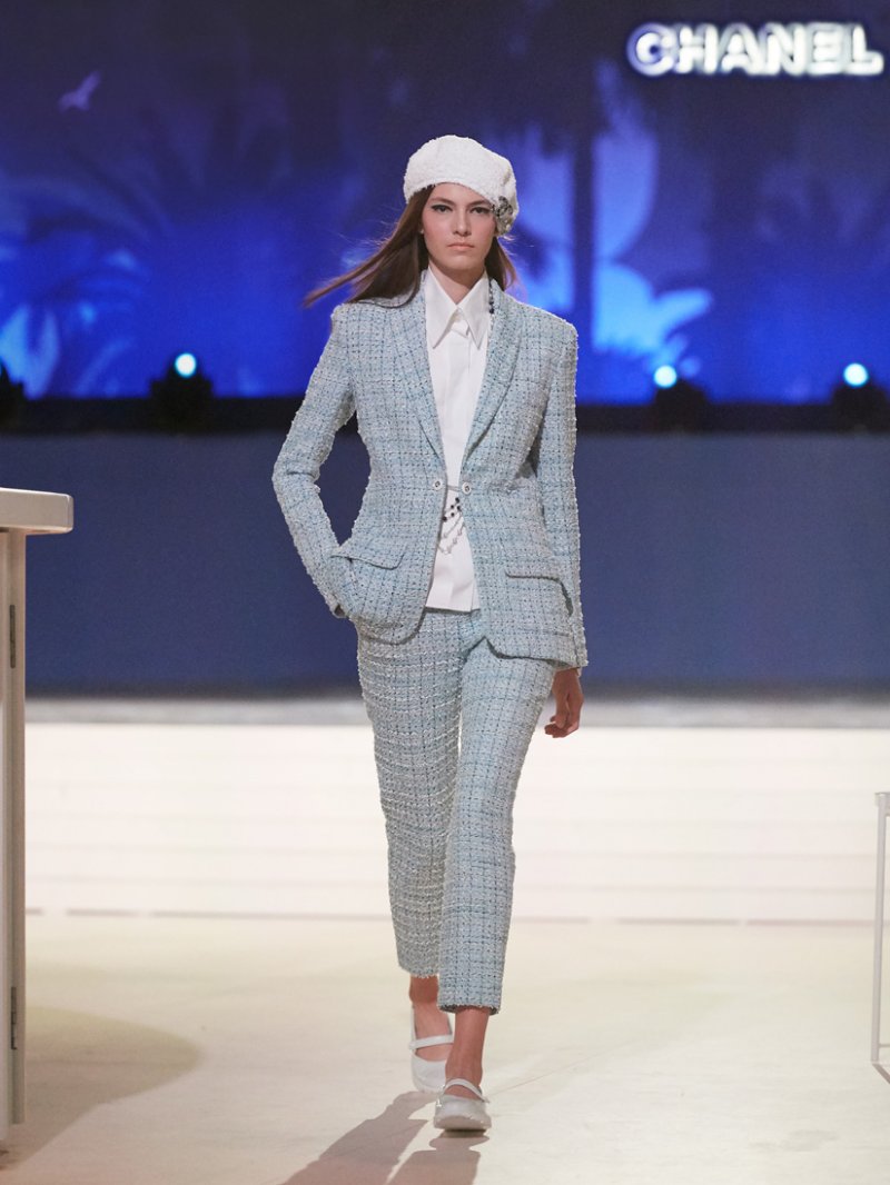 بروينزا سكولر<br />
&nbsp;