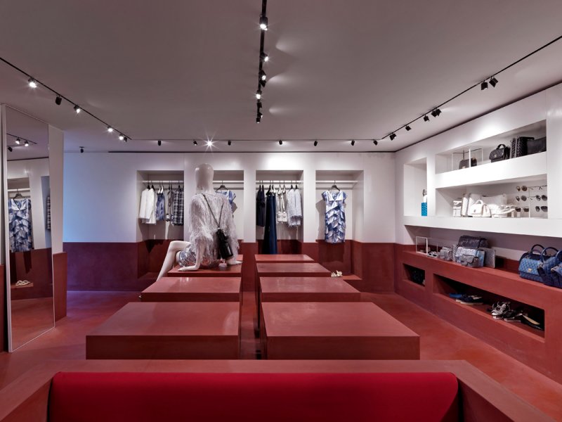 أقراط من إيزابيل ماران<br />
<em>من موقع</em> <em><span dir=LTR>Matches Fashion</span></em><br />
&nbsp;