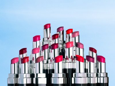 Give Your Lips the Shine They Deserve
