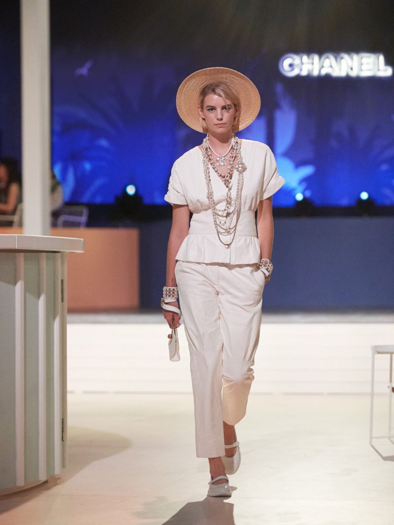 سيلف-بورتريه<br />
&nbsp;