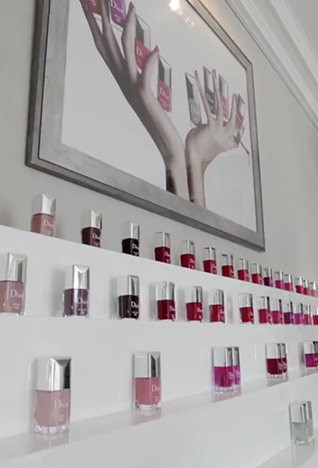 <strong>جون غاليانو </strong><br />
مجموعة ربيع وصيف 2015